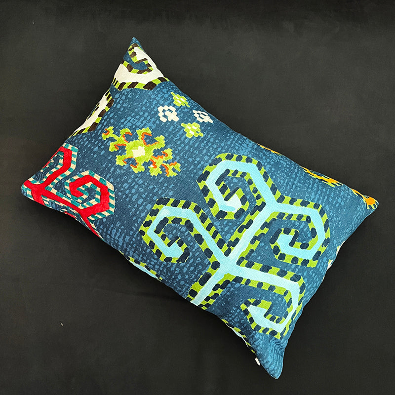 Karapinar Throw Pillow